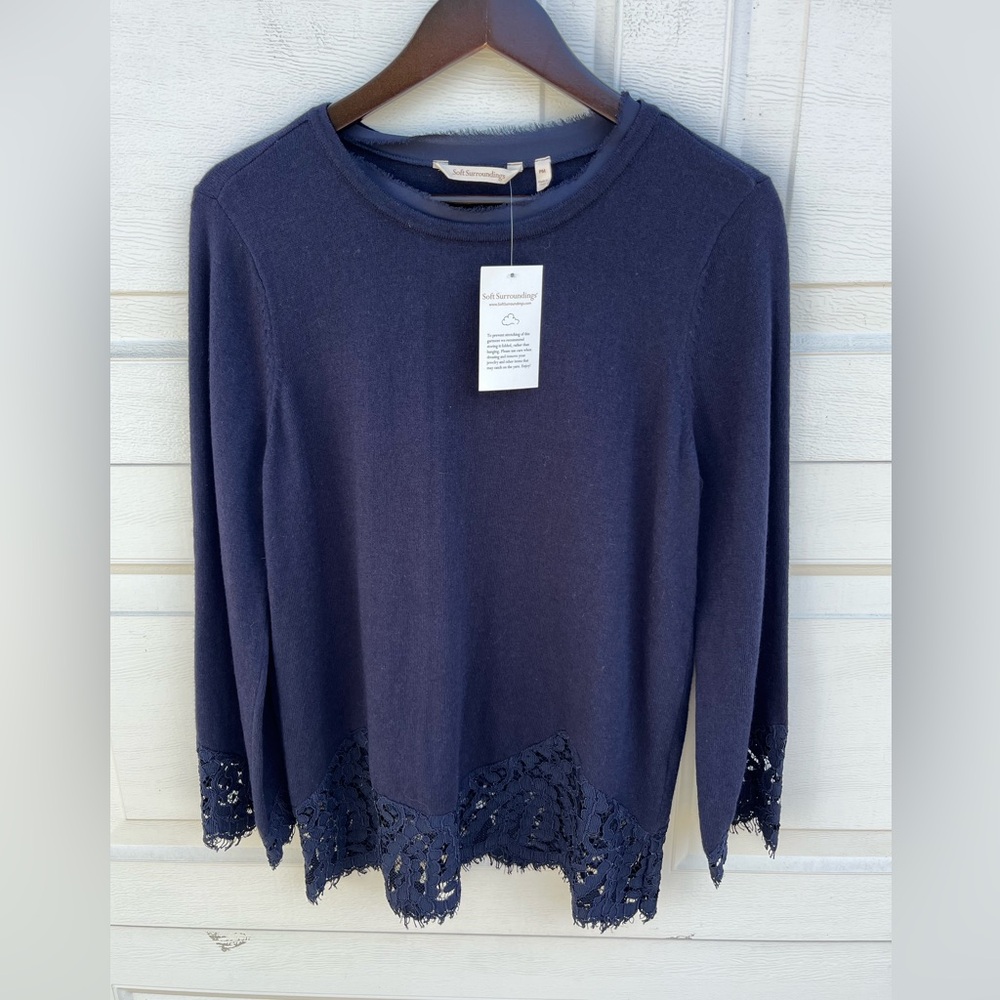 Women's Soft Surroundings navy blue long sleeve lace trim tunic sweater L